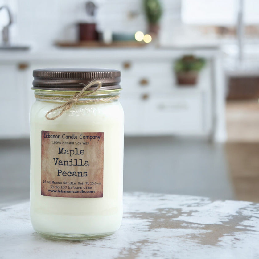Maple Vanilla Pecans Candle