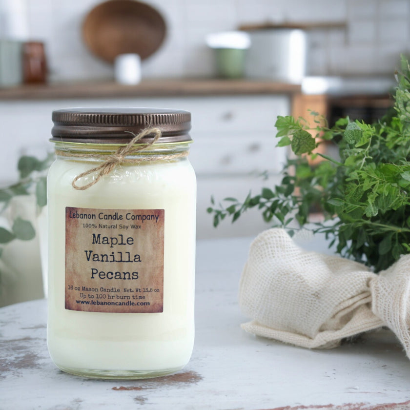 Maple Vanilla Pecans Candle