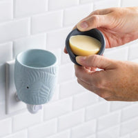 Wheat & Ivory Flip Dish Plug-in Warmer