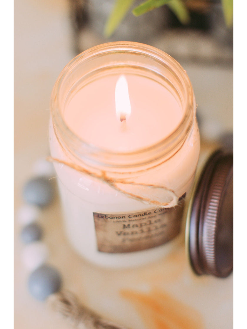 Maple Vanilla Pecans Candle